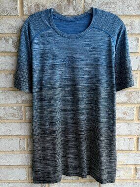 Lululemon Short Sleeve Crew Neck Metal Vent Tech T-Shirt Men's Size L